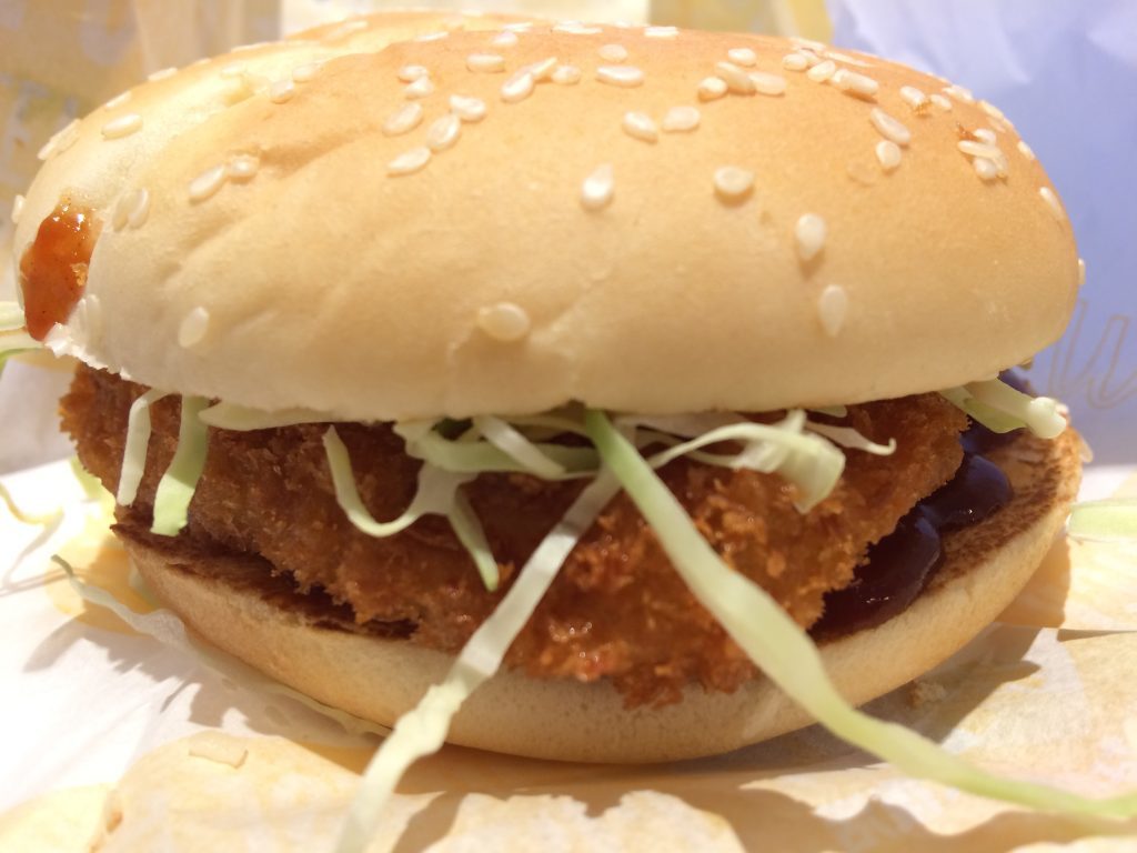 マック チーズカツバーガー