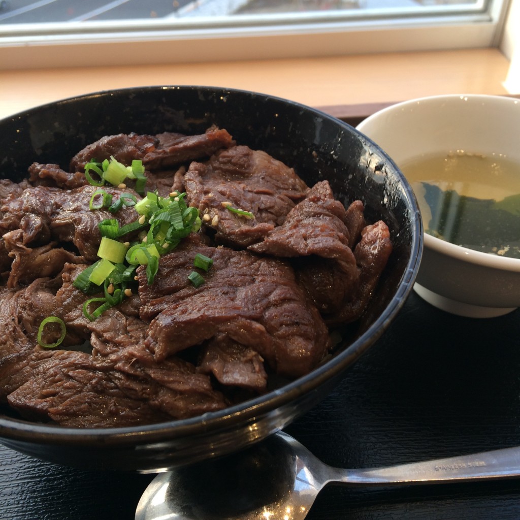 ららぽーと立川 牛肉丼 和 ８９０円 肉厚 ランチで焼肉屋気分満喫 とらべるじゃーな 関東圏旅行ブログ