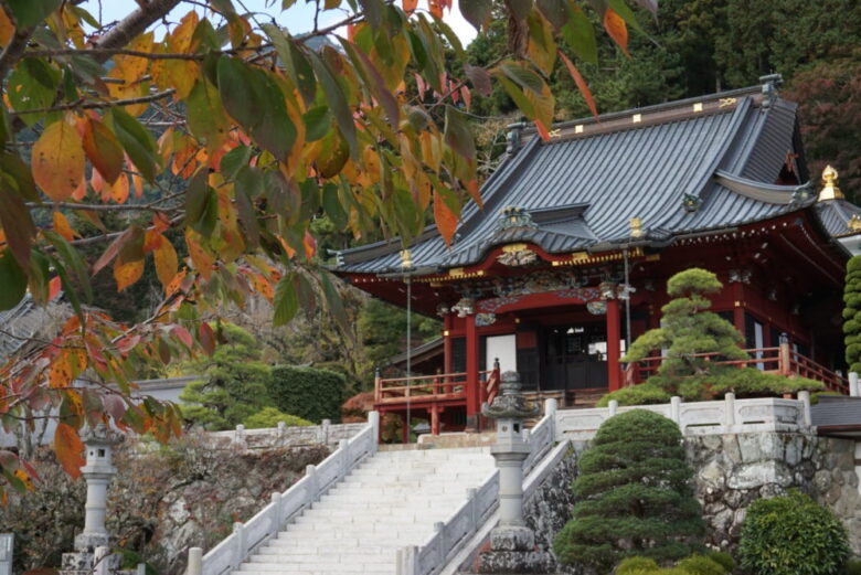 身延山久遠寺の紅葉