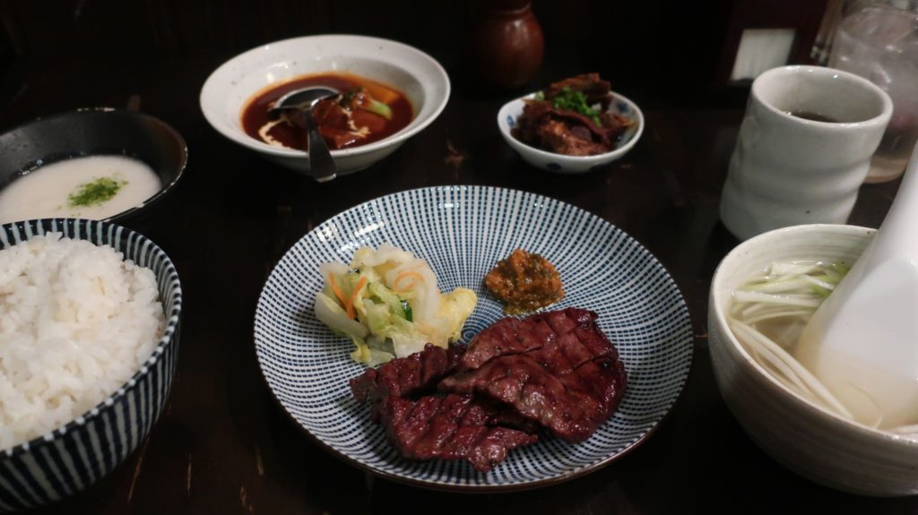 東山定食(1680円)