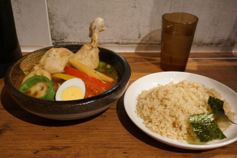 カレー食堂心
