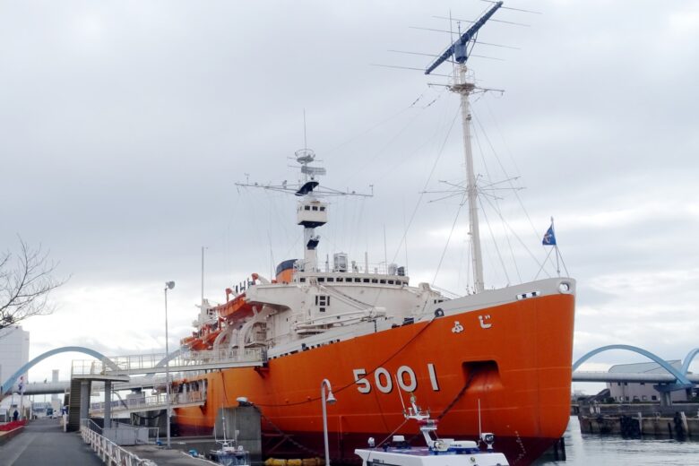 南極観測船「ふじ」