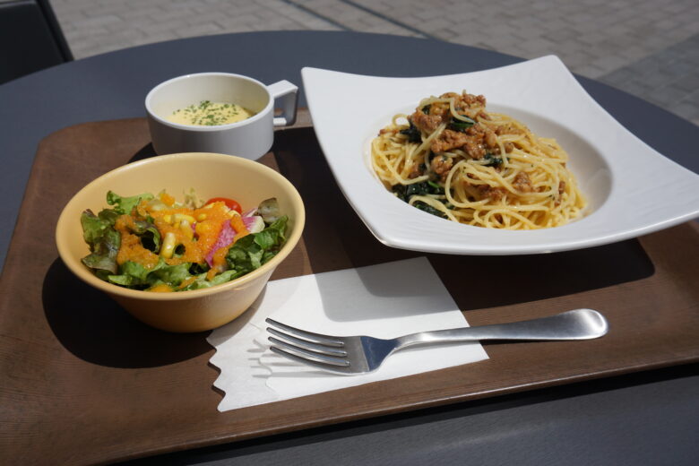 川口ハイウェイオアシス 横浜イタリアンレストラン監修のパスタ